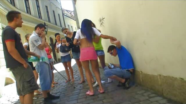 La fille baise comme la dernière pute. video x gratuit lesbienne