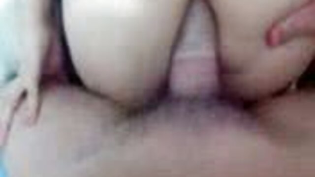 Rencontre une fille rapidement transformé en sexe lesbiene porno video